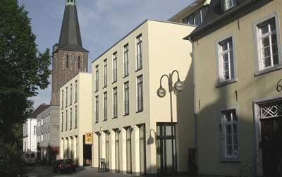 Stiftsquartier Kerpen, Stadt Kerpen
Architektonisches Gutachten 1. Rang und Auftrag 2001